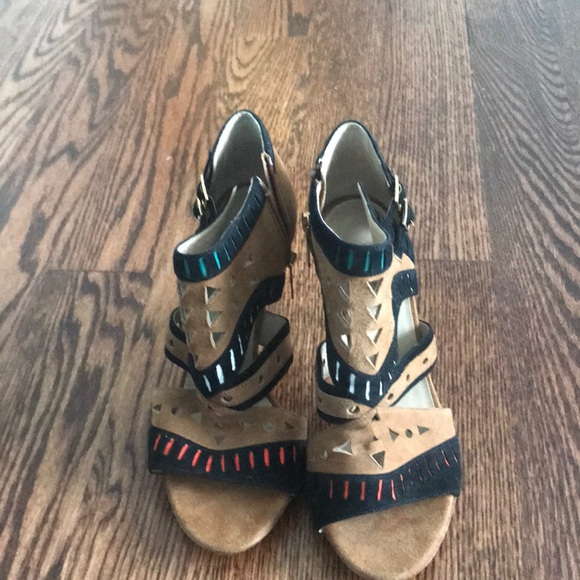 Tamara Mellon trendy & comfy high heels - Picture 3 of 8